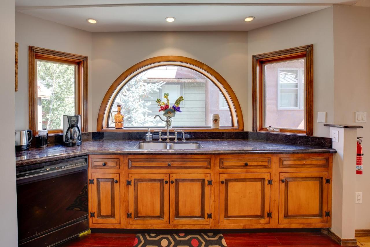 Bright Downtown Telluride Condo - Steps To Lift! Exteriör bild